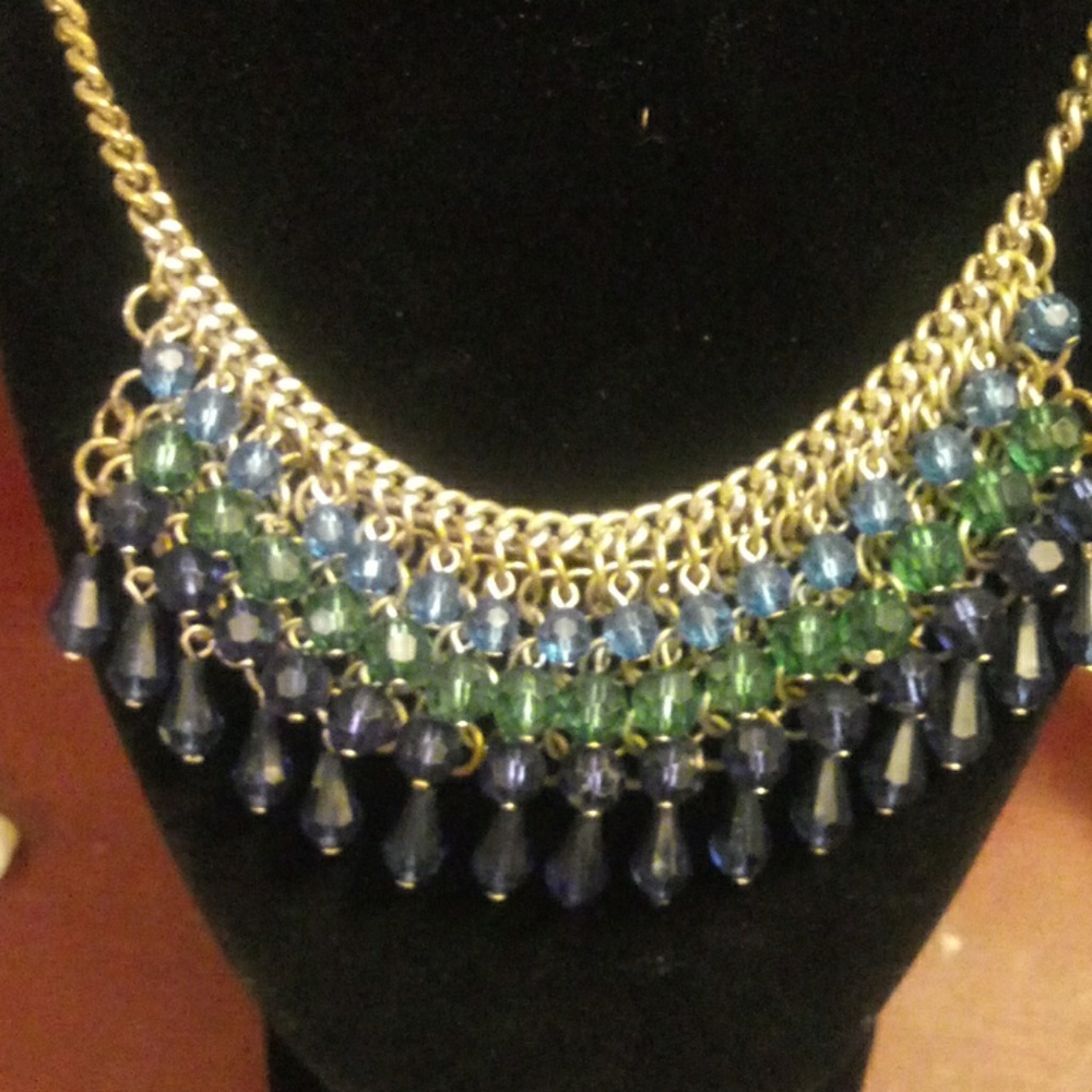 Jewelry - Picture 3 of 4